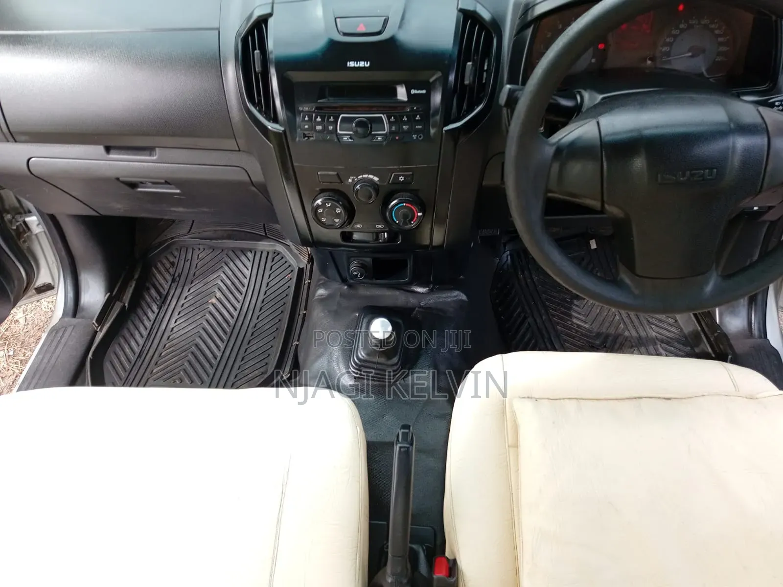 Isuzu D-MAX 2021 Silver