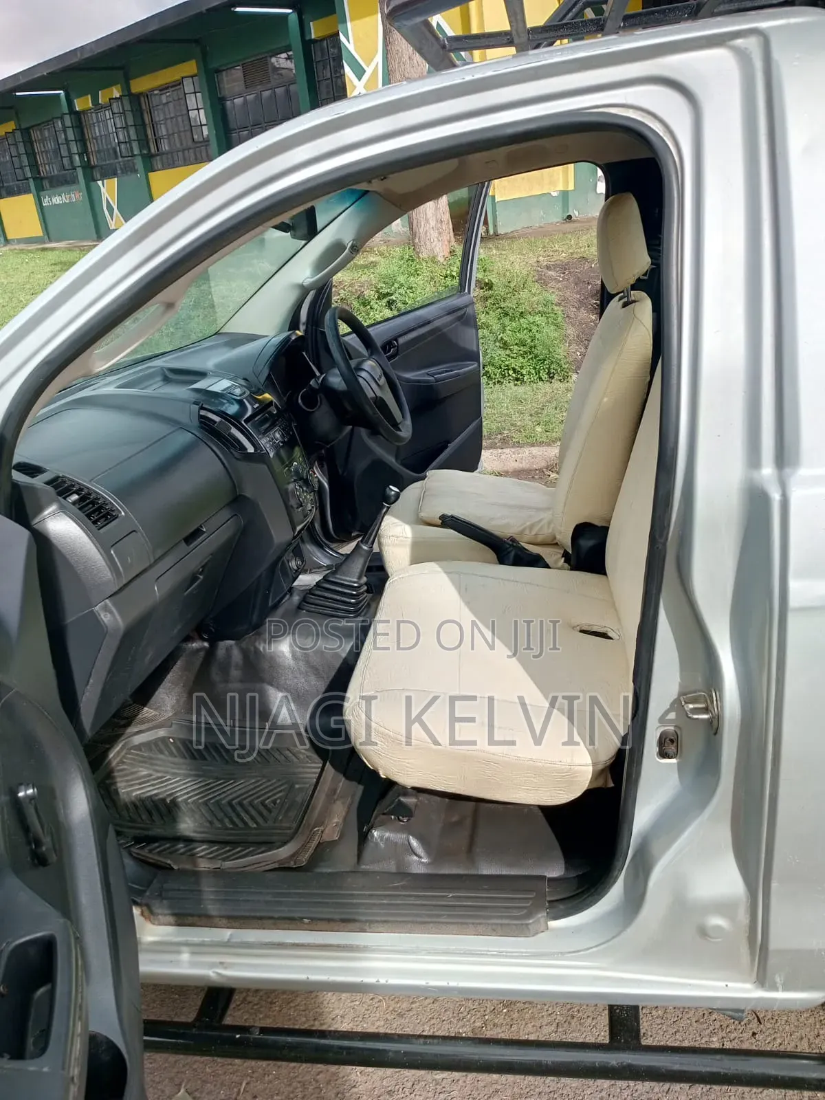 Isuzu D-MAX 2021 Silver