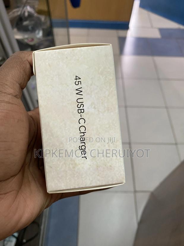 Google 45w Usb-C Charger - thumbnail 2