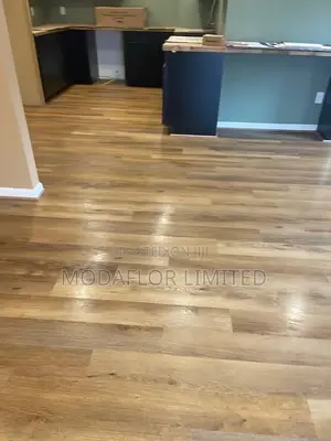 Luxury Vinyl Tile for Modern Home and Office Floor Finishing Use