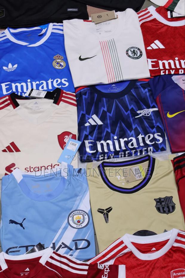 Arsenal Jersey - thumbnail 3