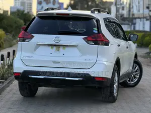 Nissan X-Trail 2.0 Petrol FWD 2019 White