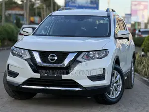 Nissan X-Trail 2.0 Petrol FWD 2019 White