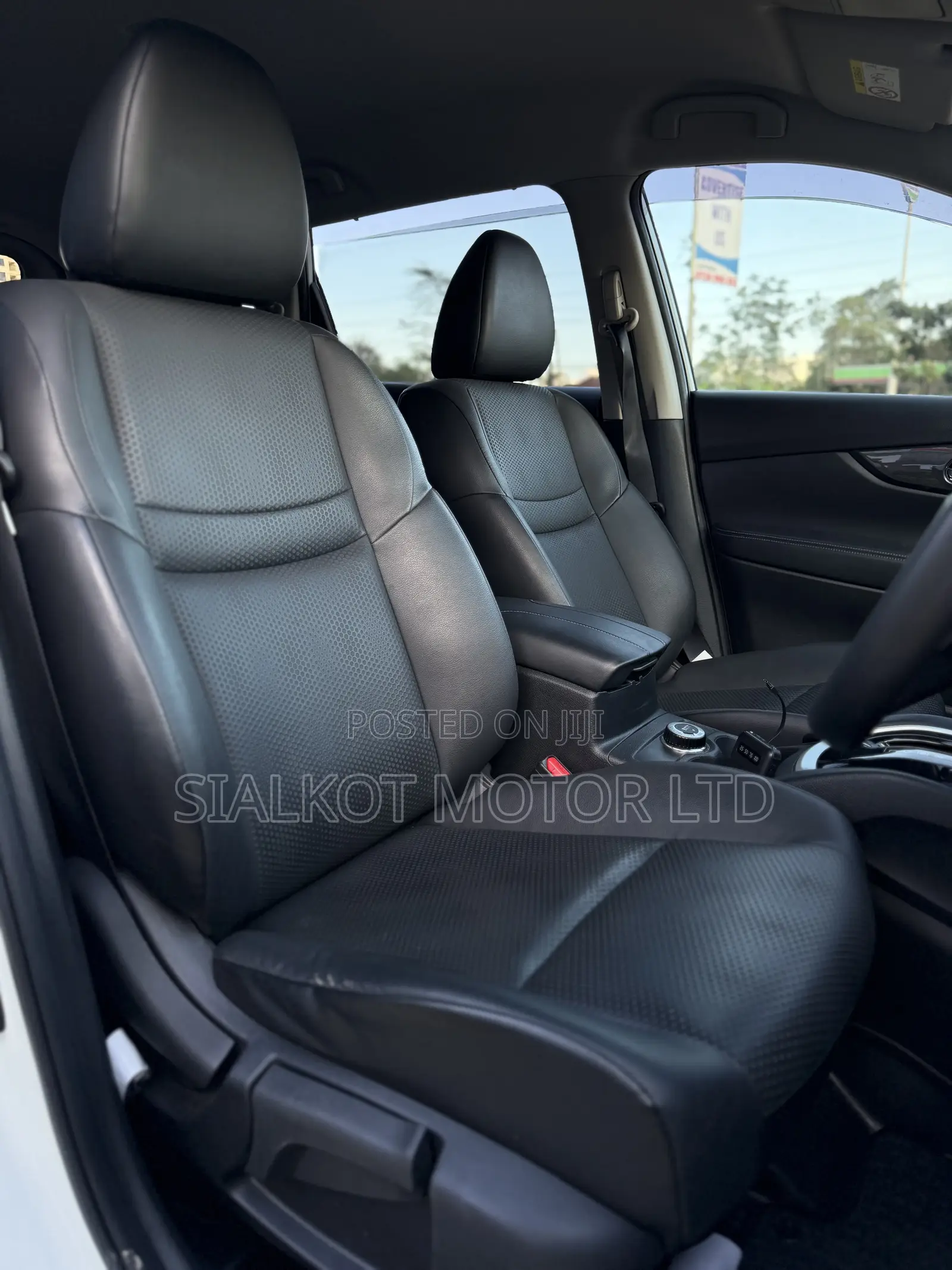 Nissan X-Trail 2.0 Petrol FWD 2019 White