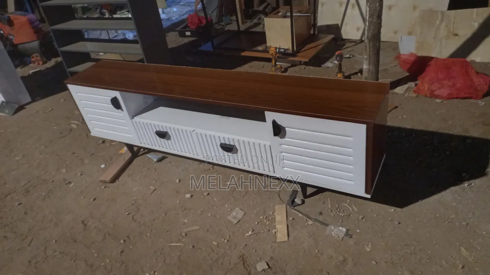 Half Moon Tv Stand(6fits)