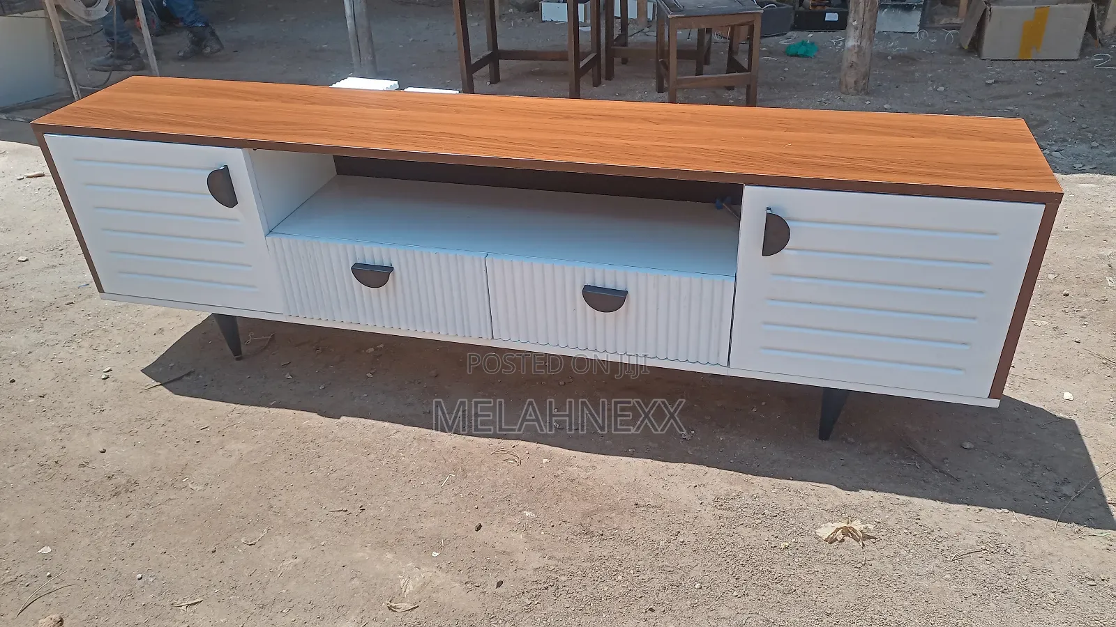Half Moon Tv Stand(6fits)