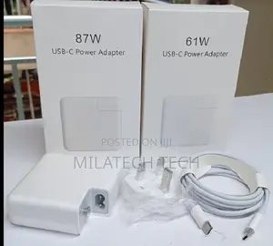Macbook Charge R White in Colour