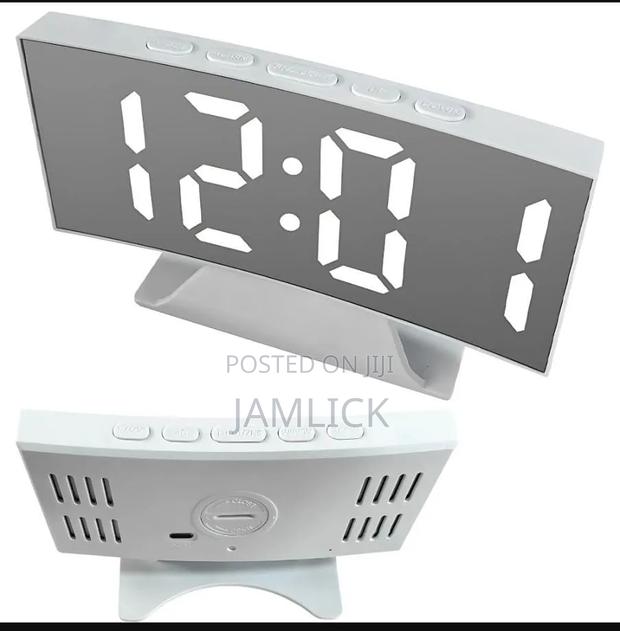 Electronic Digital Led Mirror Alarm Clock With Thermometer Memory–Dv