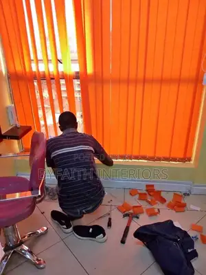 Smooth Office Blinders