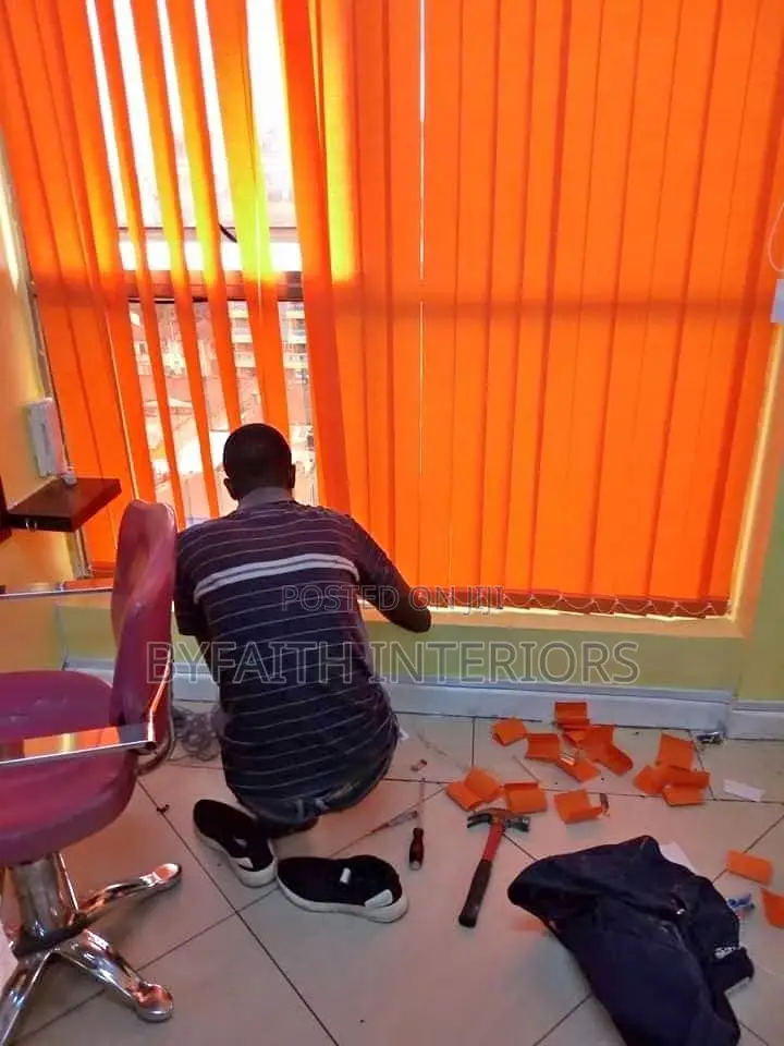 Smooth Office Blinders