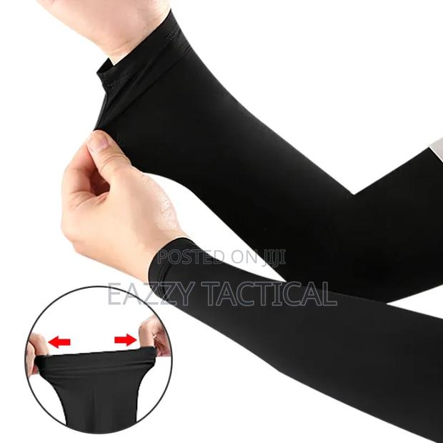 Skeleton Balaclava Mask [Free Sleeves] - thumbnail 2