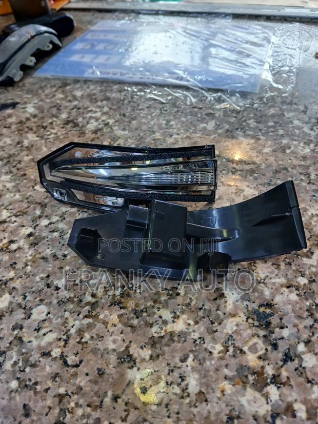 Sidemirror Indicator Rav4 2015 - main view