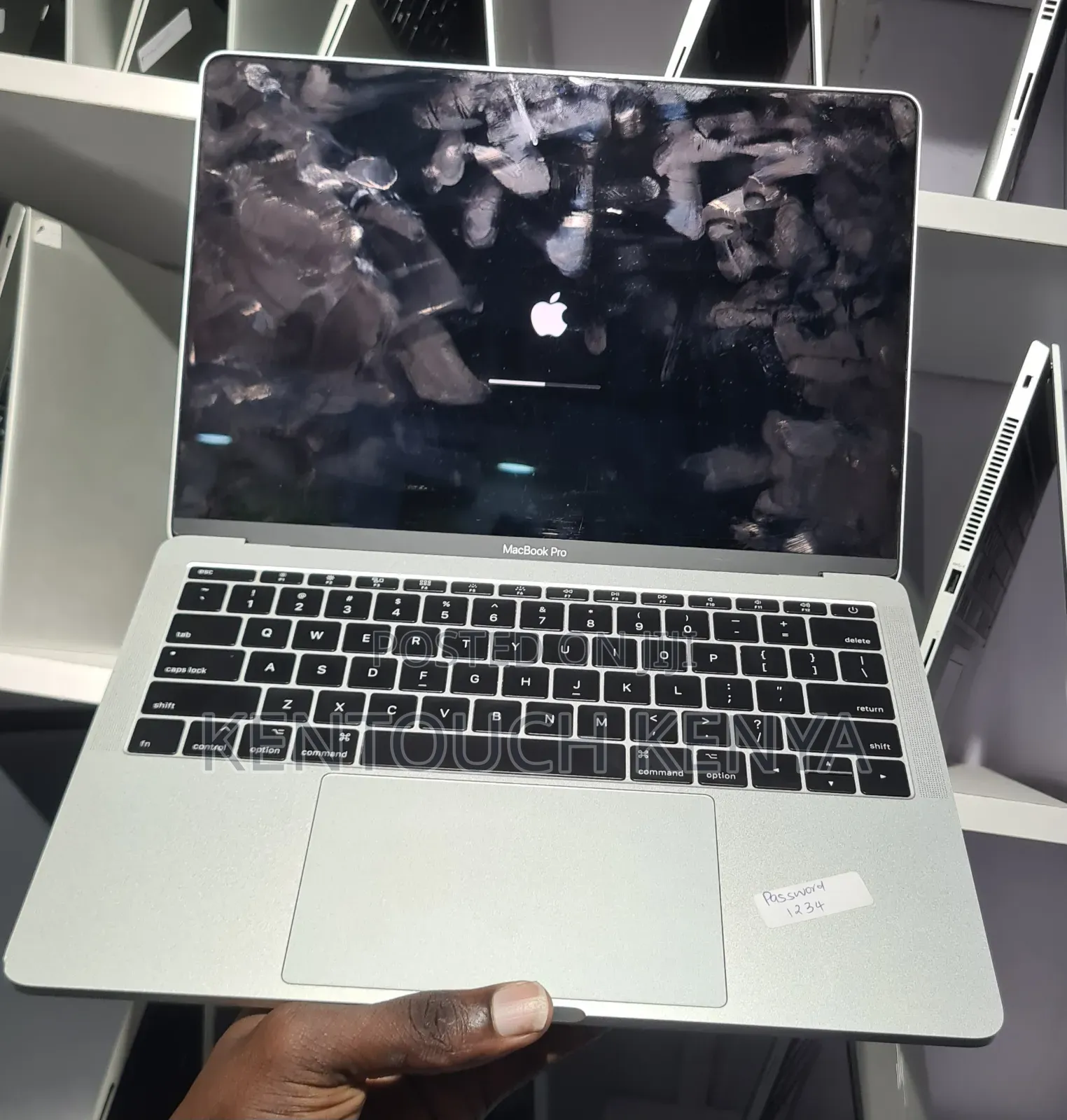 Laptop Apple MacBook Pro 2017 8GB Intel SSD 256GB