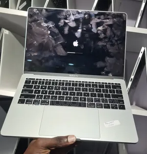 Laptop Apple MacBook Pro 2017 8GB Intel SSD 256GB