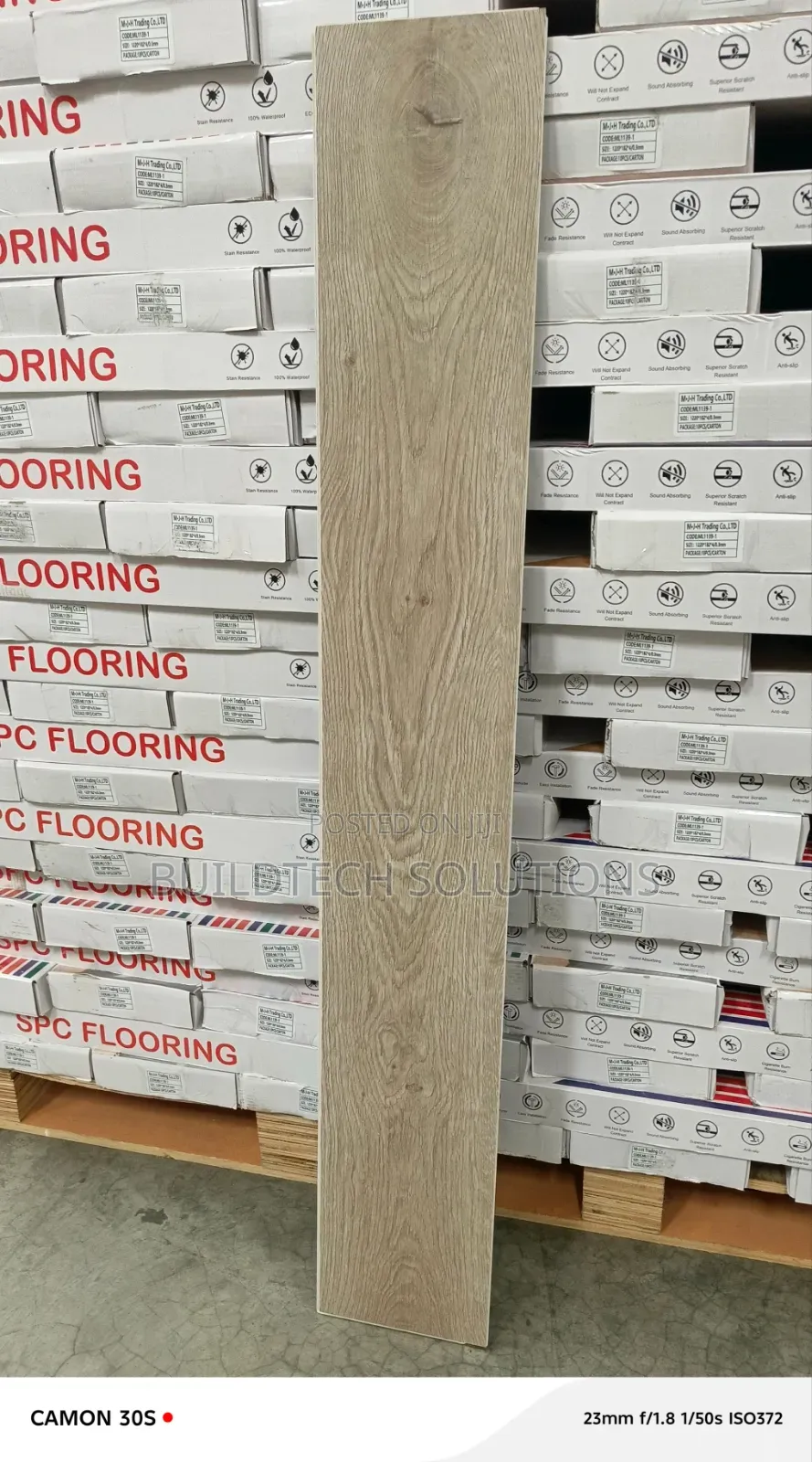 Luxury SPC Flooring/ SPC Click Flooring Available