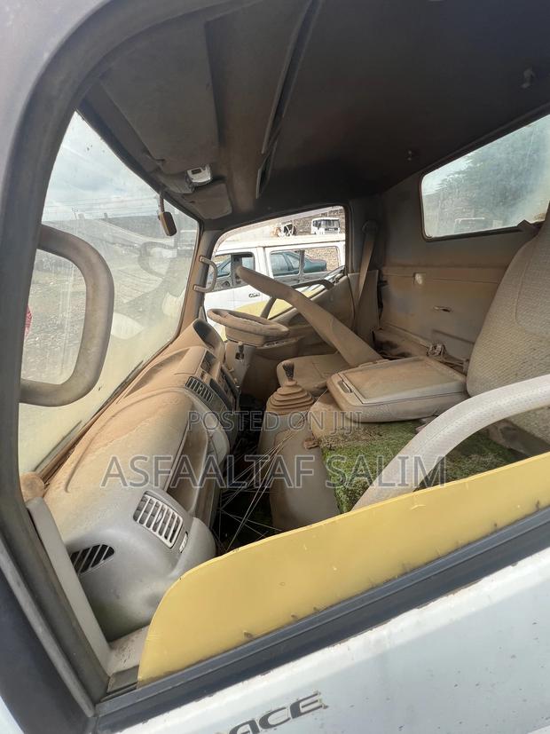 Toyota Toyoace - thumbnail 4