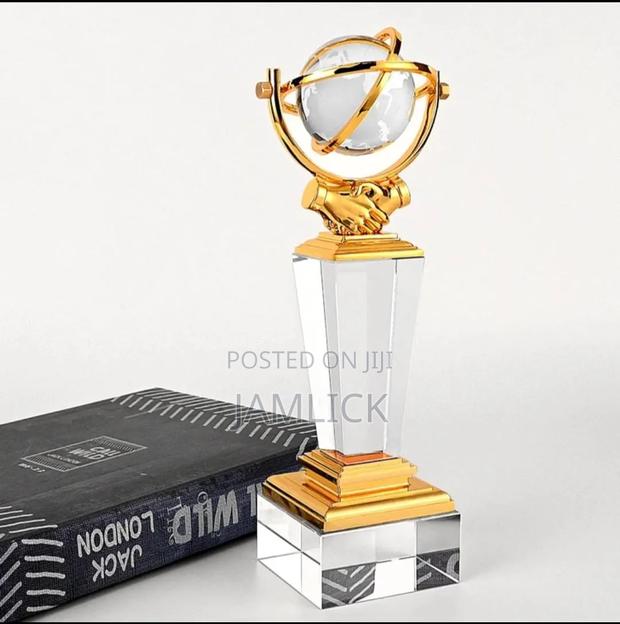 Crystal Globe Trophy Decor –Gh - thumbnail 3