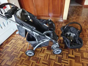 3 in 1 Stroller/Car Seat/Carry Cot