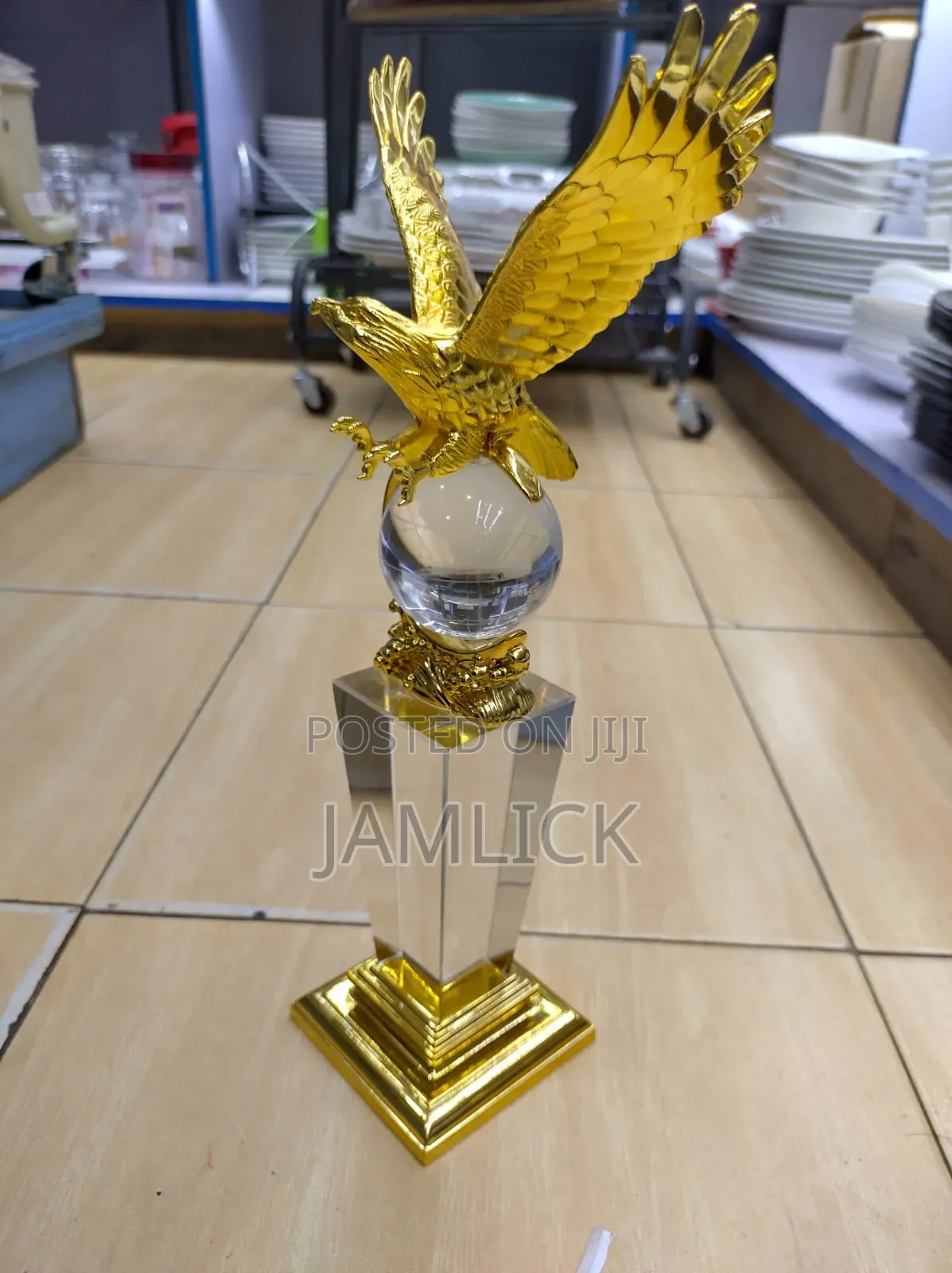 Eagle Sculpture Trophy –Gh