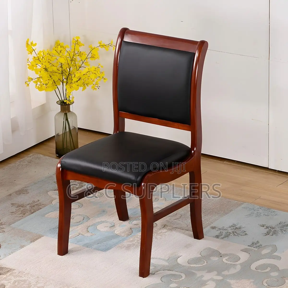 Office Seats: 
Traditional Mid-Back Bankers Chair