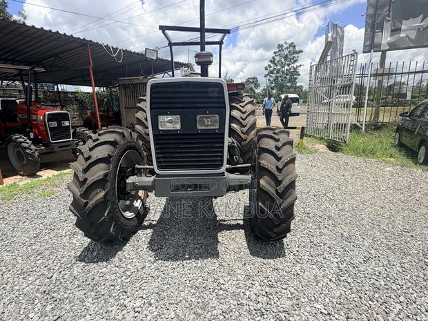 Mf 385 4wd 2025 Model 85hp - thumbnail 4