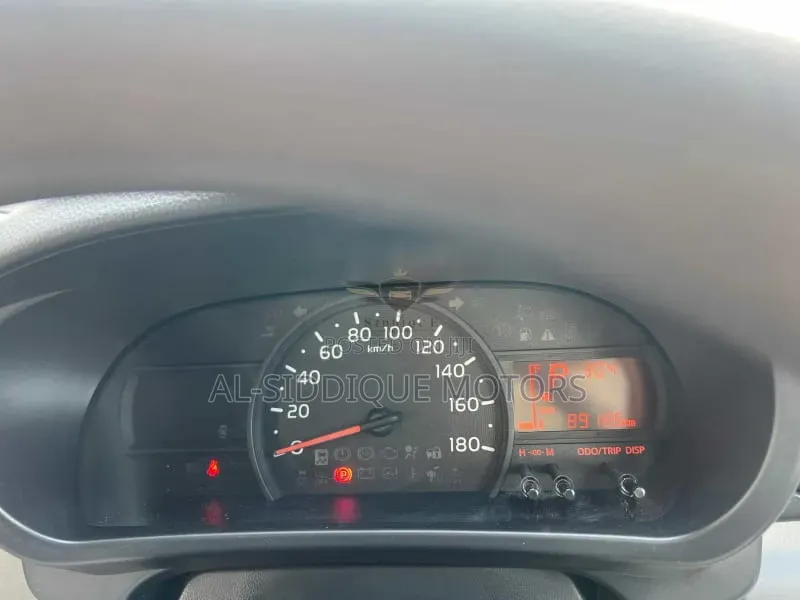 Toyota Passo 1.0 FWD 2019 Silver