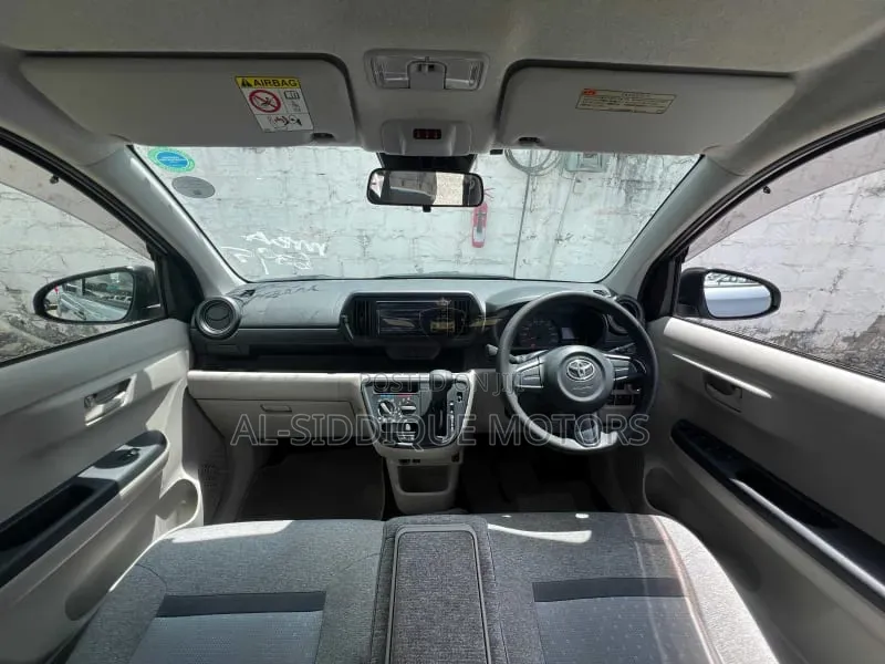 Toyota Passo 1.0 FWD 2019 Silver