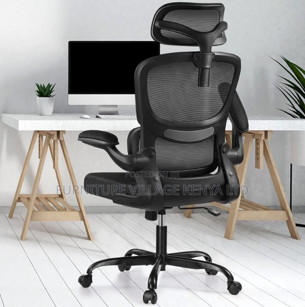 Black Swivel Mesh Ergonomic Desk Seat-Adjustable - thumbnail 2