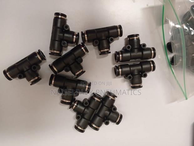 T Connector - thumbnail 2