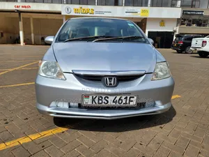 Honda Fit Aria 2005 White