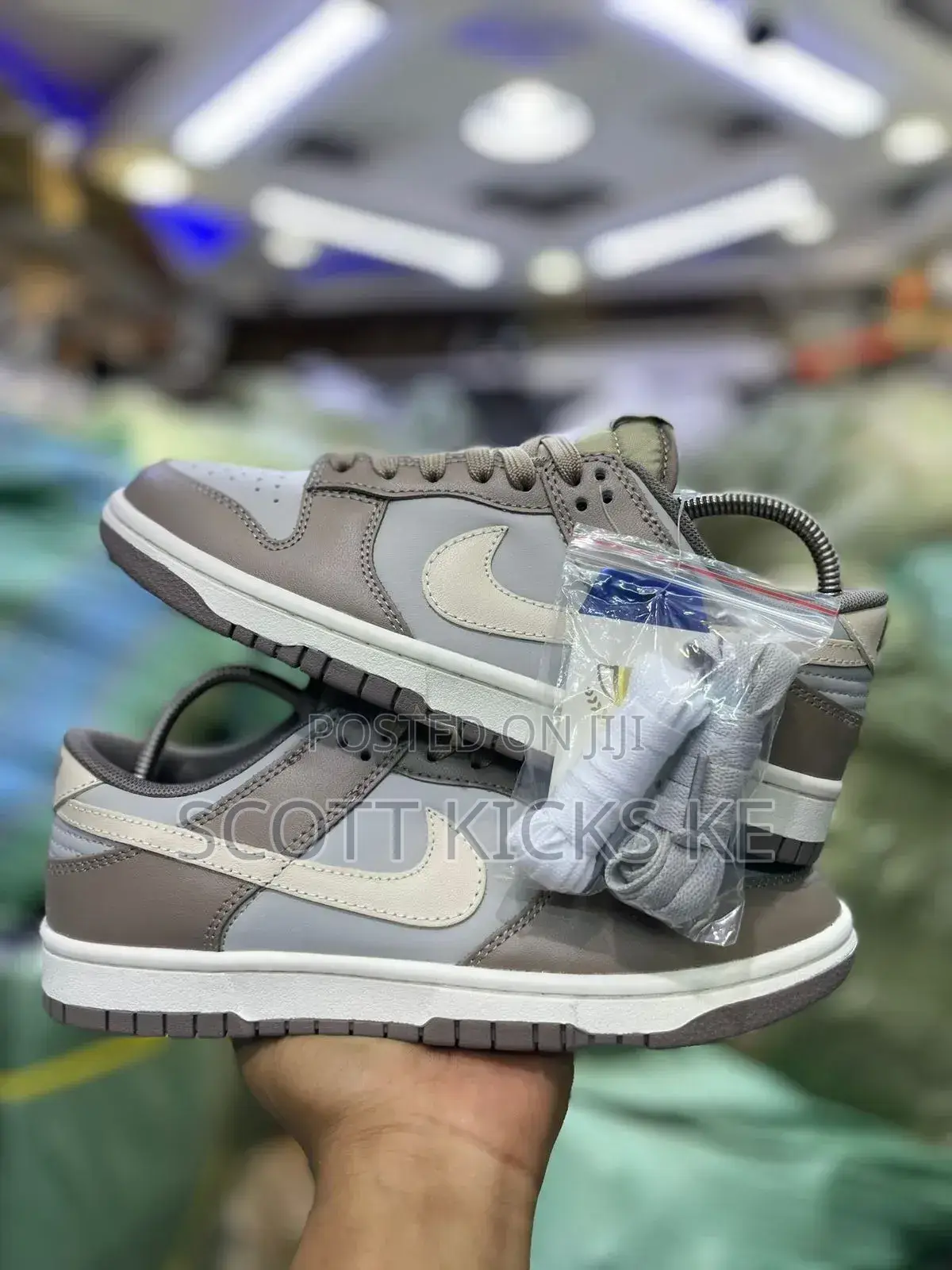 Nike Dunk Low “Bone Beige“
Quality Leather 