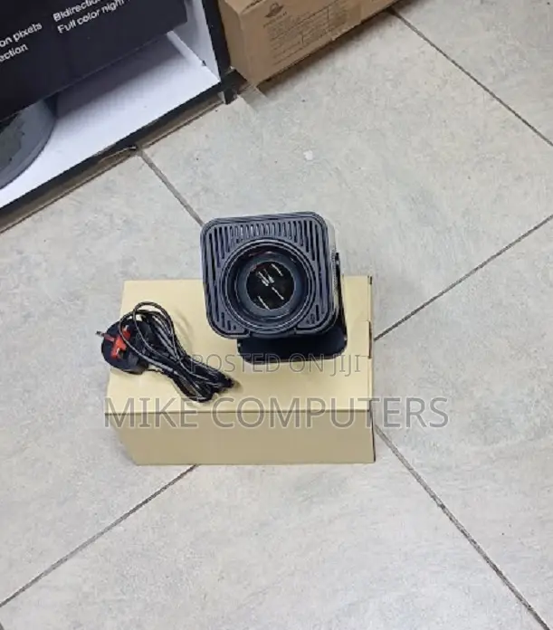 Low Cost Hy320 Black Android Projector.