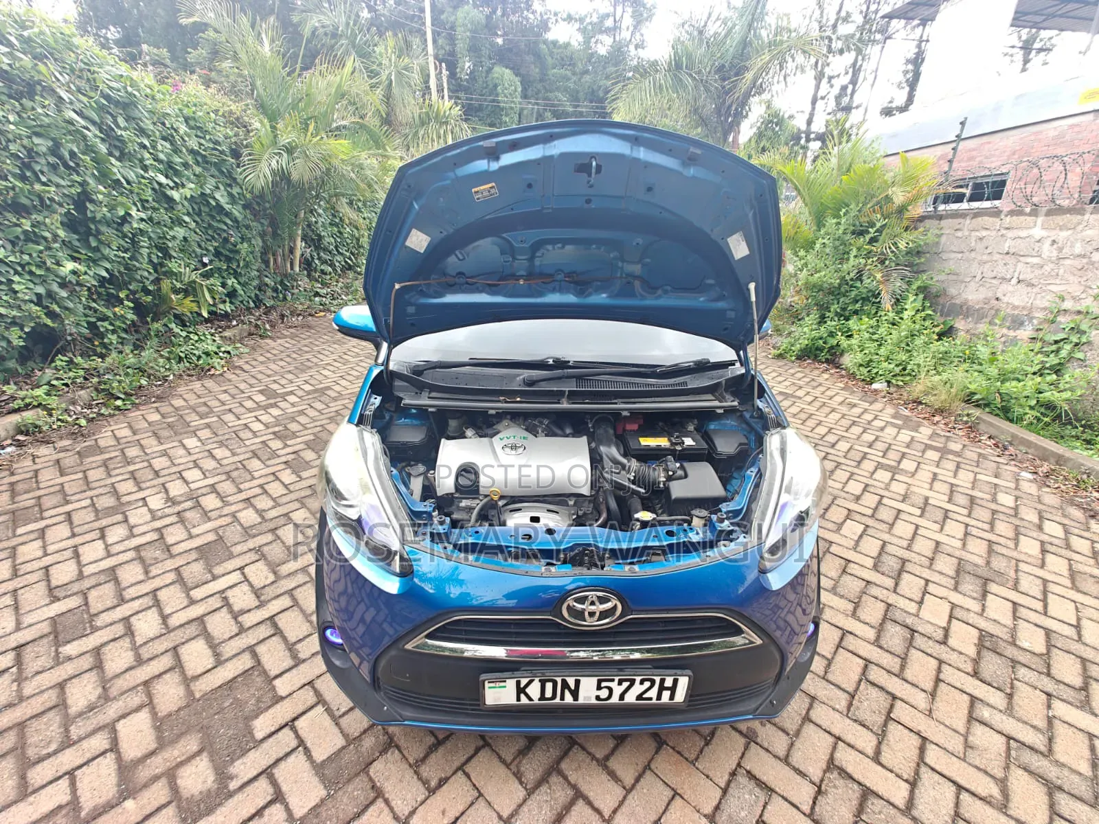 Toyota Sienta 2016 Blue