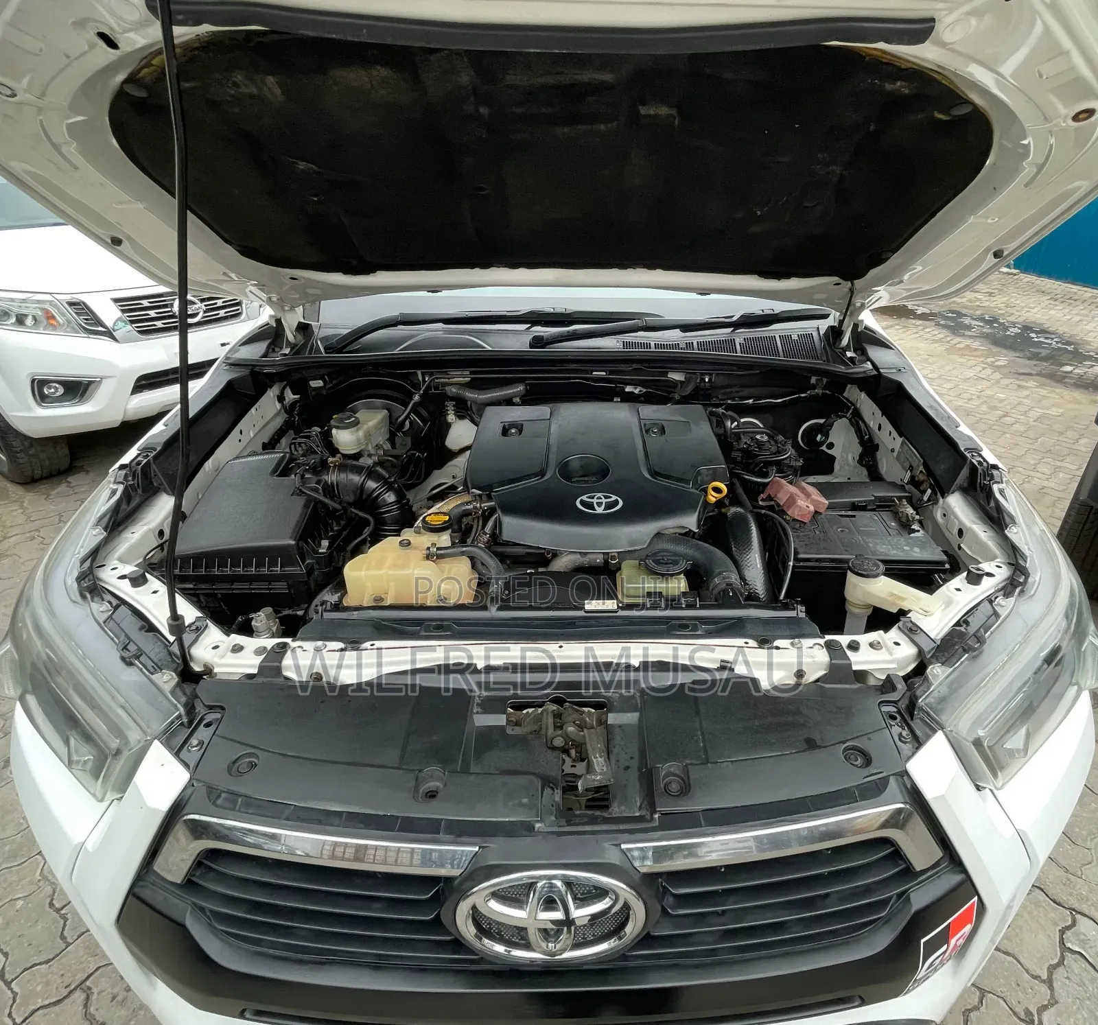 Toyota Hilux 2016 White