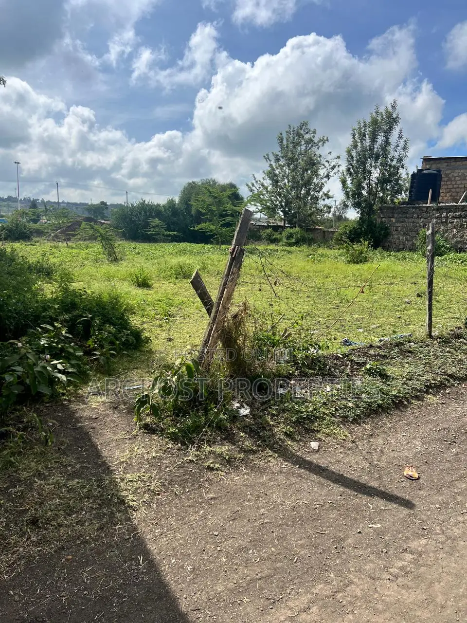 100x100 Residential Plot Near Tarmac in Kiserian–Isinya