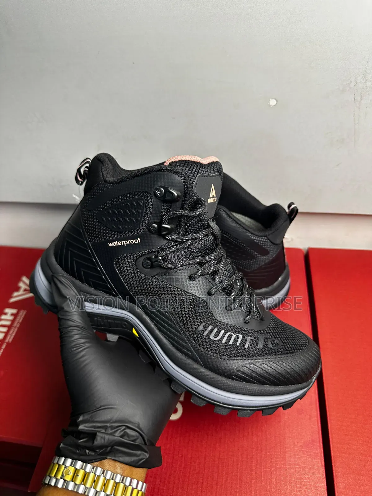 Hiking Boots Waterproof