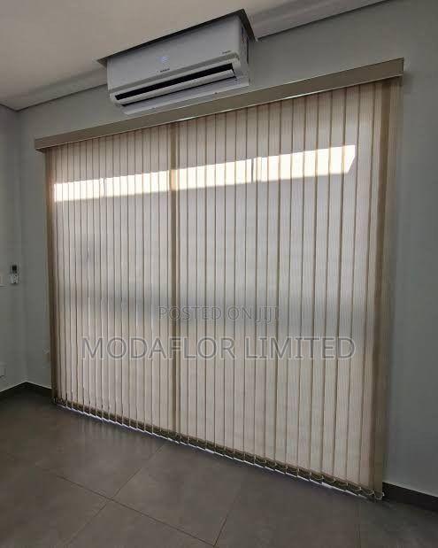 Vertical Blinds for Office Windows and Sliding Door Covering Use