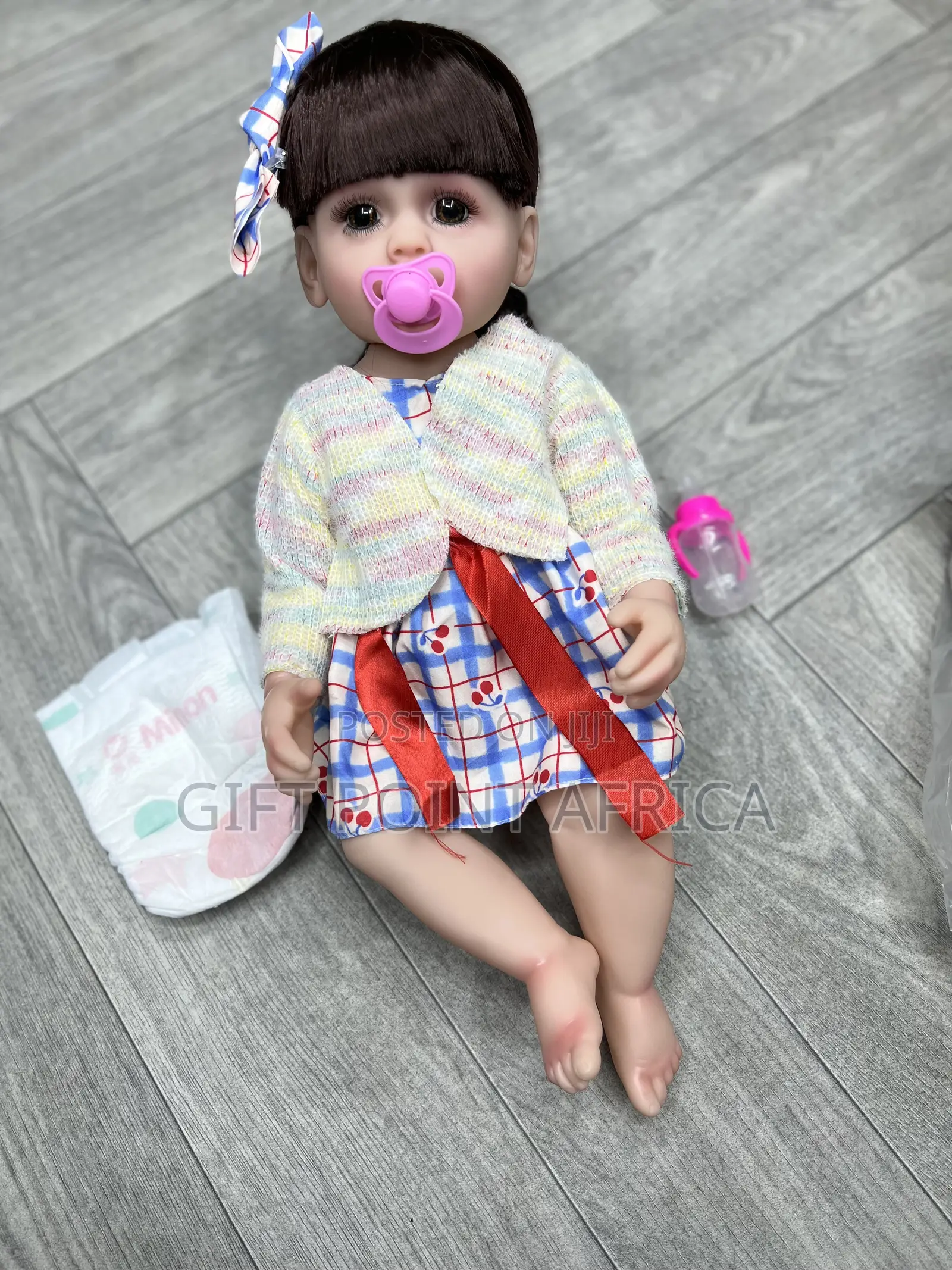 42cm Silicone White Doll With Pacifier,Diapers Feeding Bottles