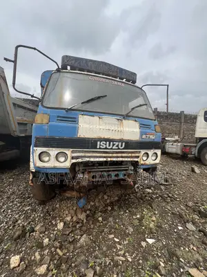 Isuzu Lorry