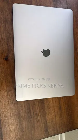 Laptop Apple MacBook Pro 2019 32GB Intel Core i9 SSD 512GB