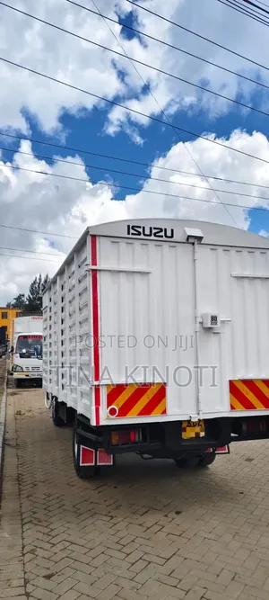 Isuzu NKR Lorry