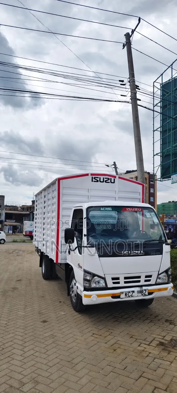 Isuzu NKR Lorry