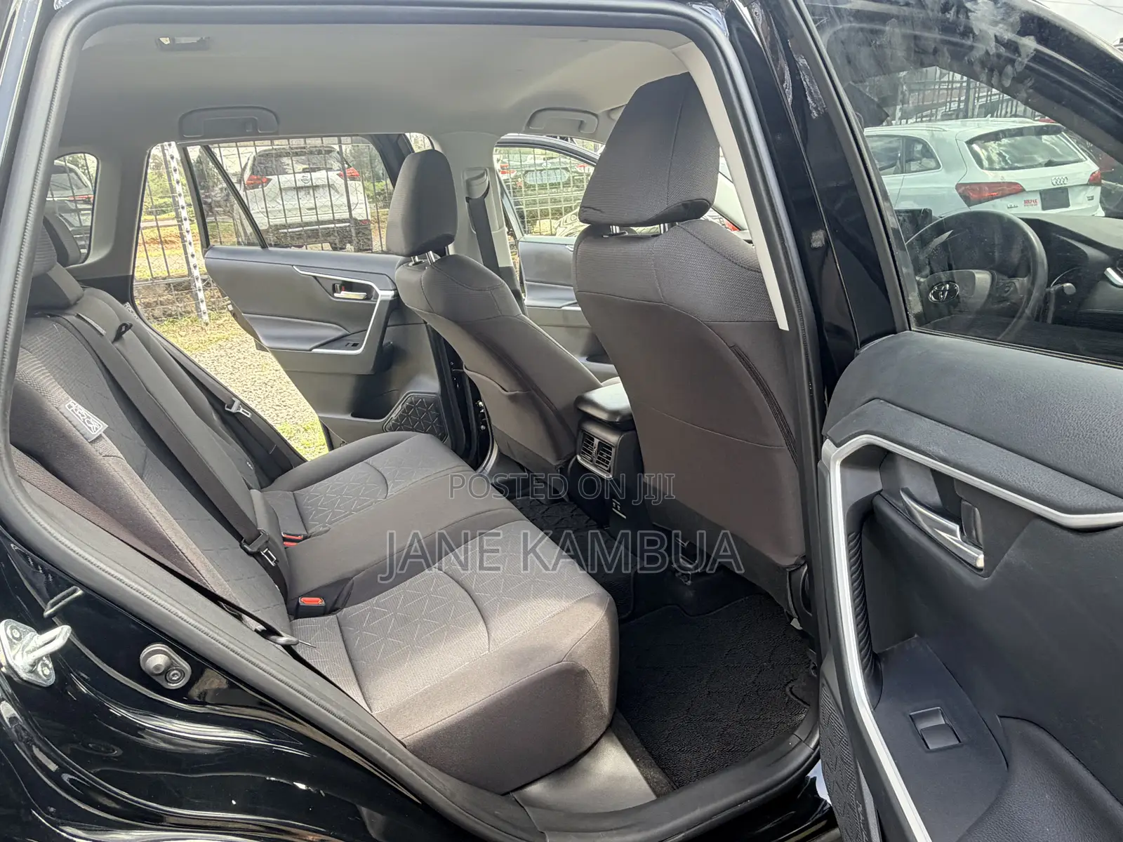 Toyota RAV4 Adventure 4dr SUV (2.5L 4cyl 6A) 2018 Black