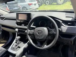 Toyota RAV4 Adventure 4dr SUV (2.5L 4cyl 6A) 2018 Black