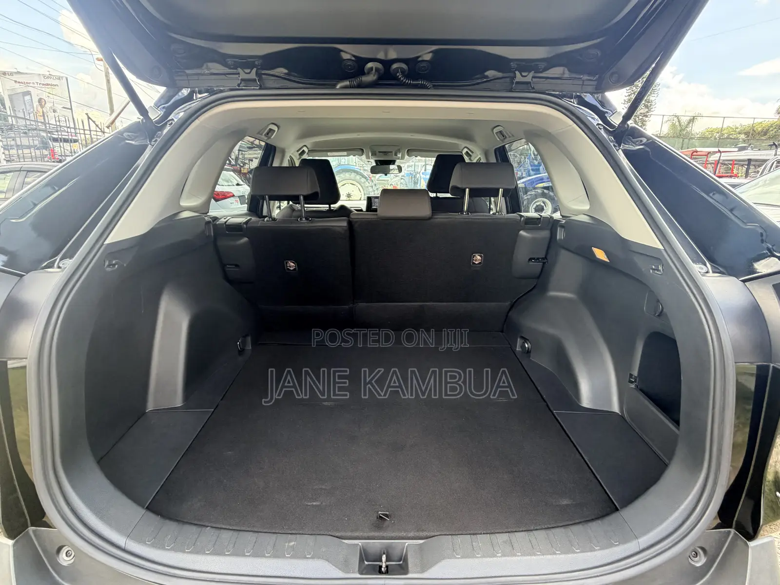 Toyota RAV4 Adventure 4dr SUV (2.5L 4cyl 6A) 2018 Black