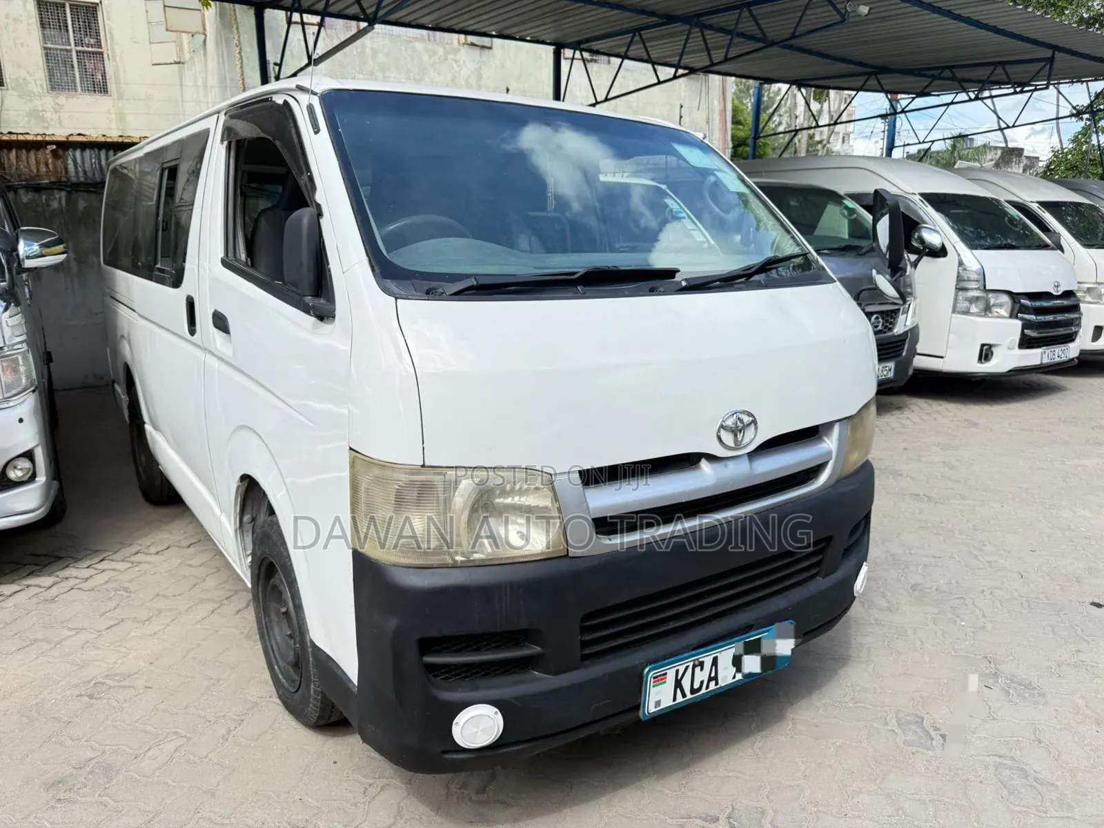 Toyota HiAce 2006 White