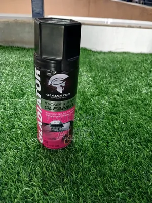 Gladiator Sticker Pitch Cleaner Spray 450ml