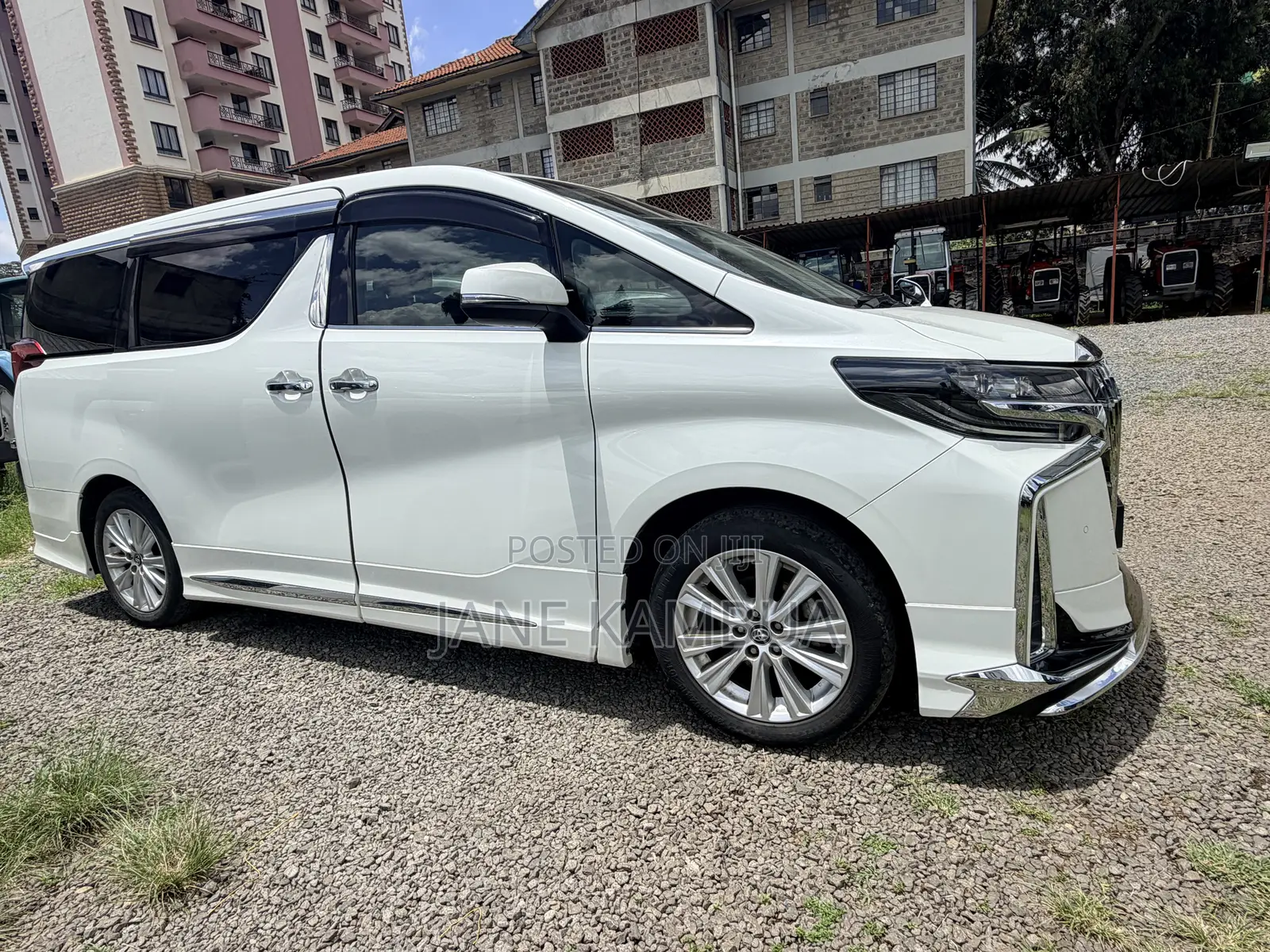 Toyota Alphard 2018 White