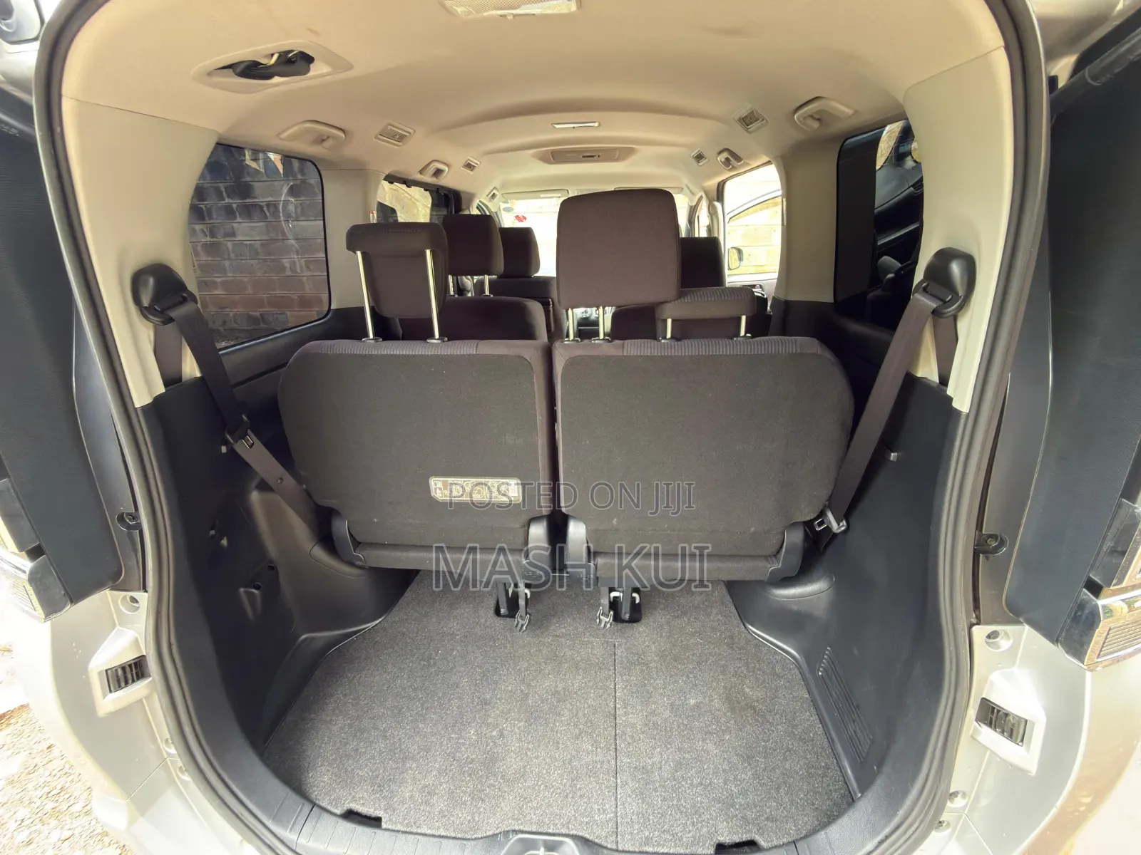 Toyota Voxy 2019 Silver