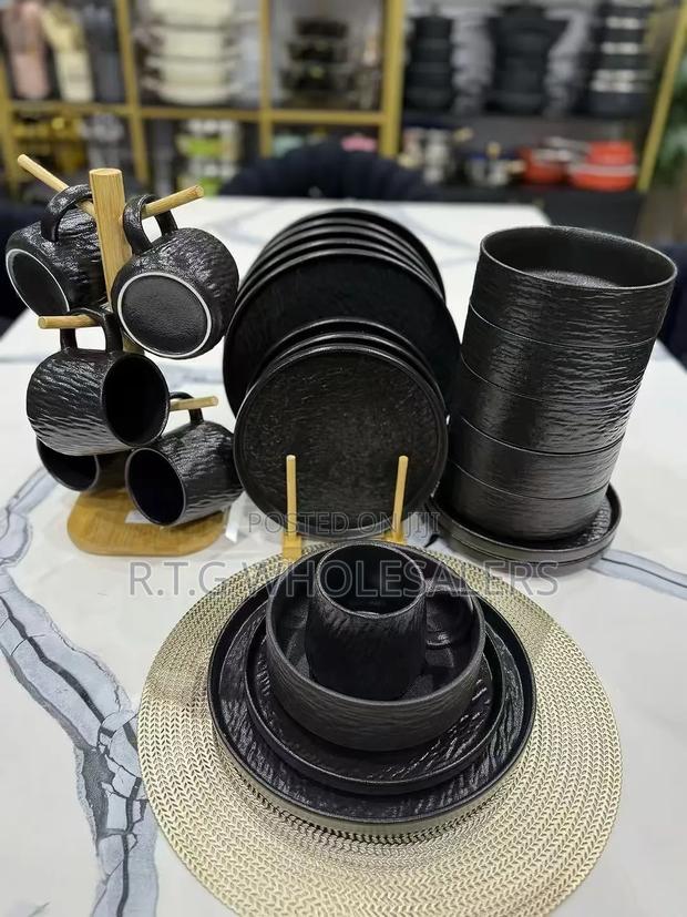 24pcs Black Ceramic Dinner Set Plates, Bowls Mugs